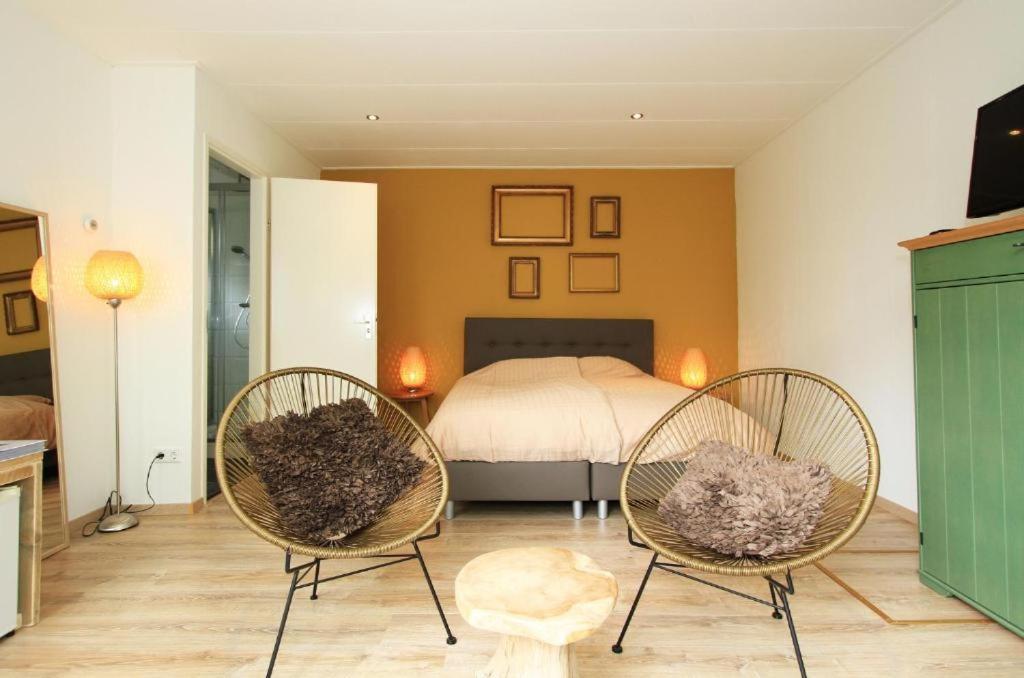 Aan Den Hogeweg Apartment